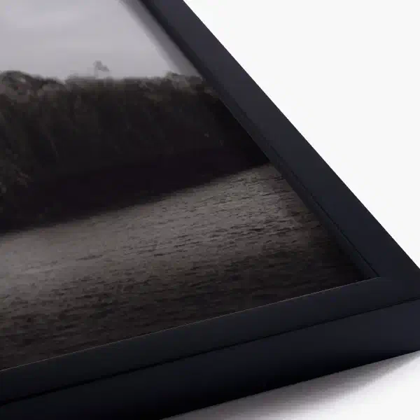 Beneath the endless sky — black frame detail