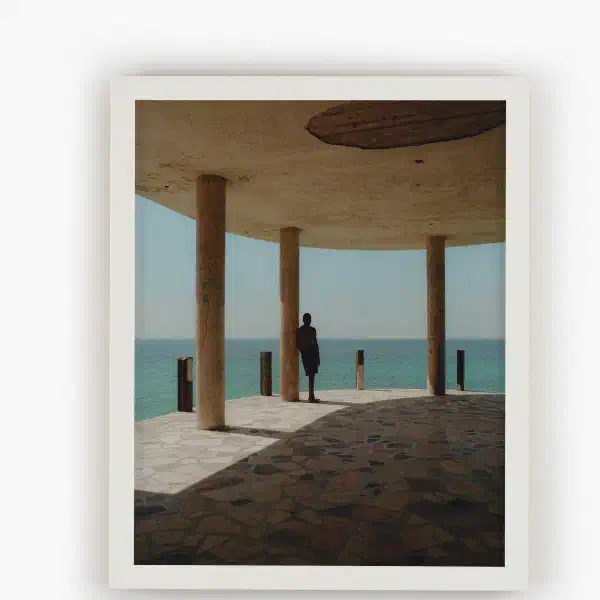 Nhamabue — white frame overhead